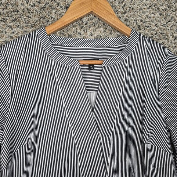 Talbots Top Womens XS Black Oversized Striped‎ V Neck Long Sleeve Blouse - Picture 4 of 7